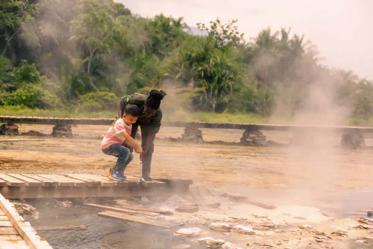 Queen Elizabeth Wildlife Safari 4